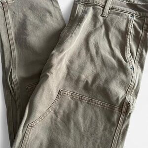 ⭐️ 2 for $35 ⭐️ Hollister Tan Carpenter Pants